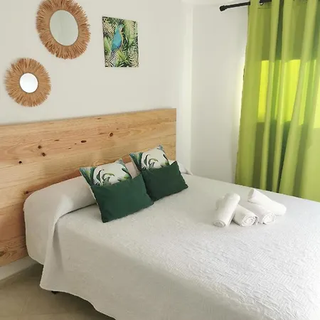 Centro De Con Vistas A Isla De Lobos * Κοραλέχο