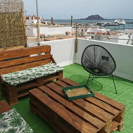 Centro De Con Vistas A Isla De Lobos بيت للعطل *